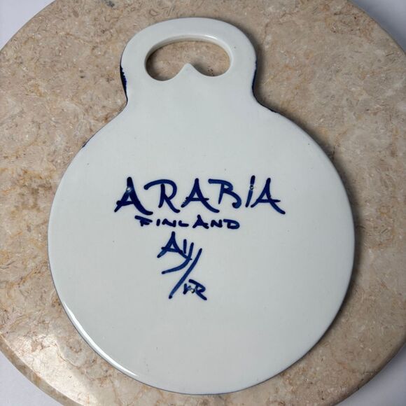 Arabia of Finland PAJU Round Ceramic Cutting Board ANJA JAATINEN-WINQUIST Blue - Picture 6 of 10